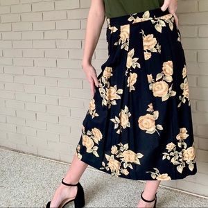 Size 6 Norton McNaughton skirt